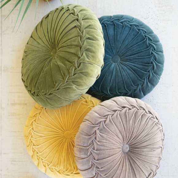 Avocado Velvet Pillow - Picture 2 of 2